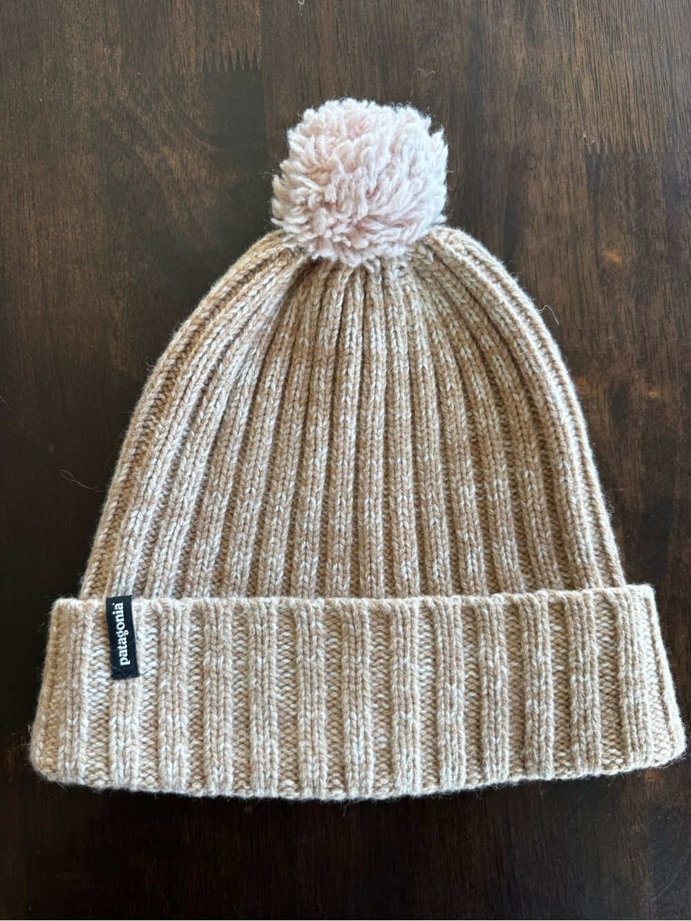Patagonia WOMEN'S Knit Wool Pom Beanie - -Birtch White - Excellent $49